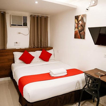 Nest Fort Bgc Makati City Exterior photo