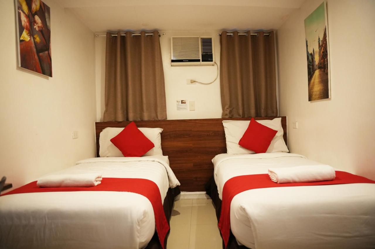 Nest Fort Bgc Makati City Exterior photo